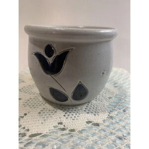 Williamsburg Salt Glaze Pottery Jar / Pot Cobalt Blue Tulip Design Planter